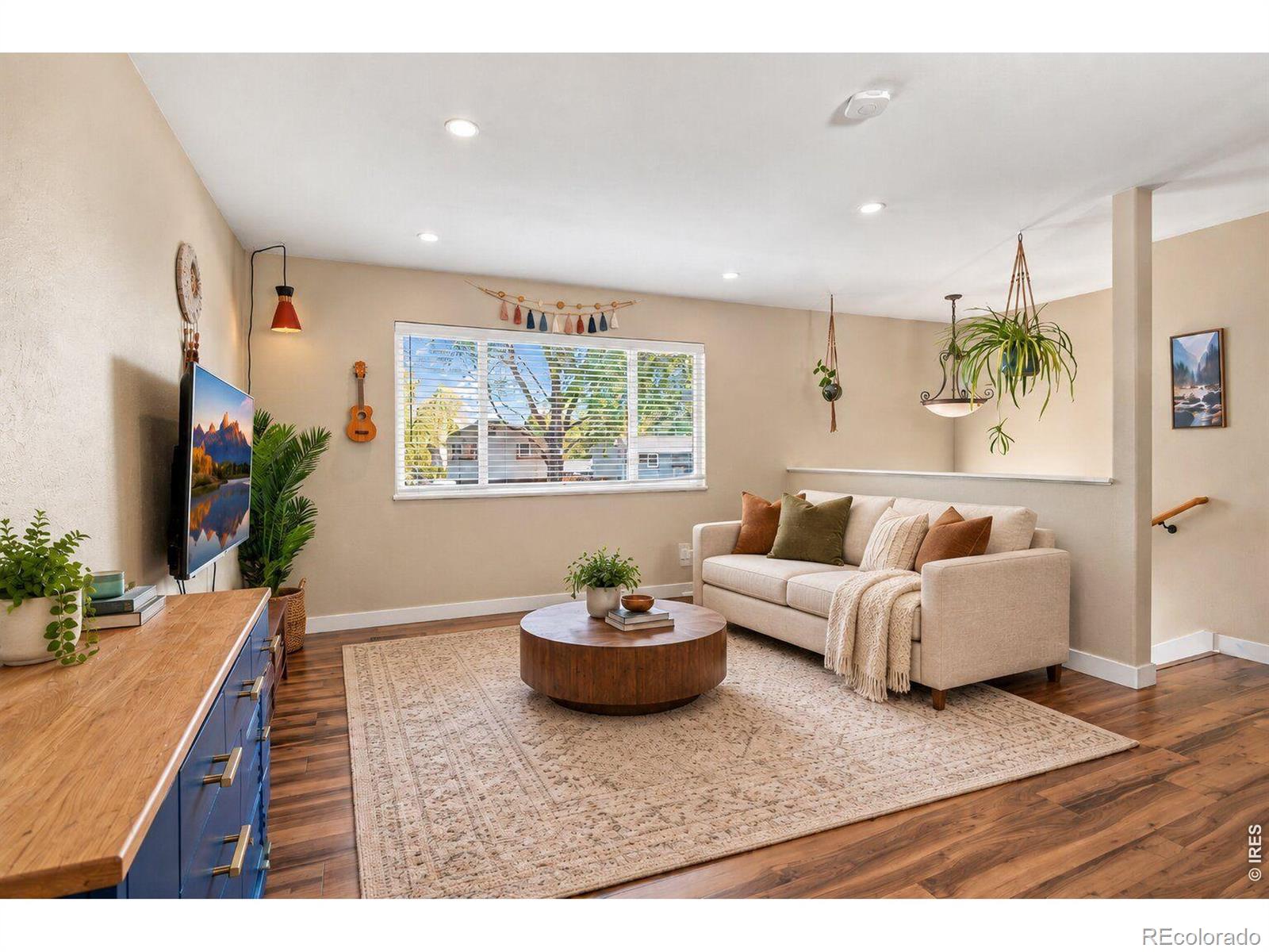 MLS Image #3 for 1119  timber lane,fort collins, Colorado