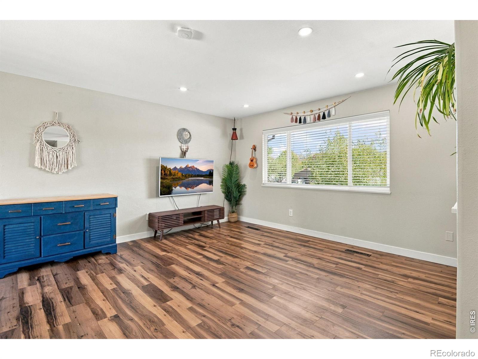 MLS Image #8 for 1119  timber lane,fort collins, Colorado