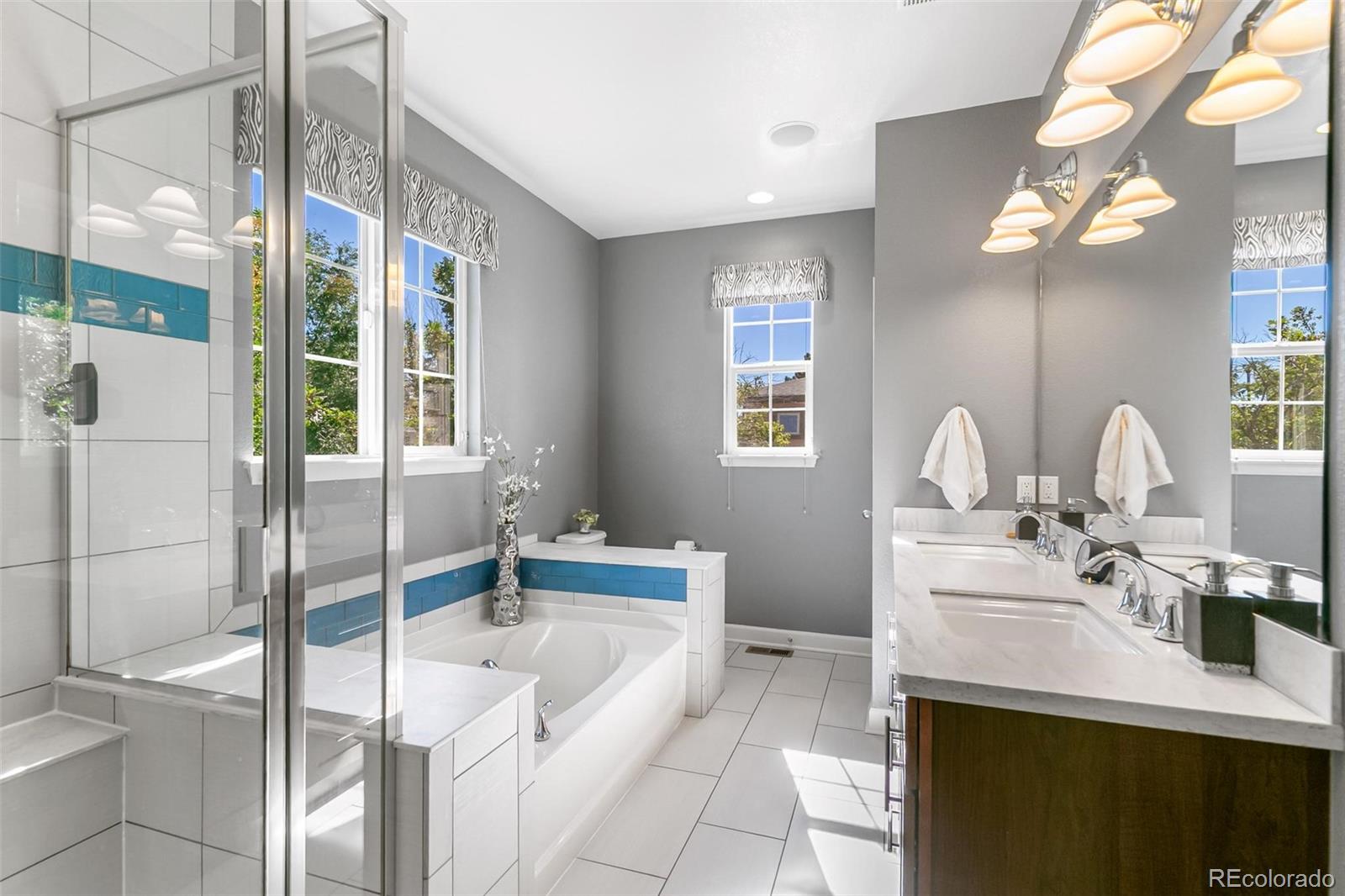 MLS Image #18 for 8096 e 20th place,denver, Colorado