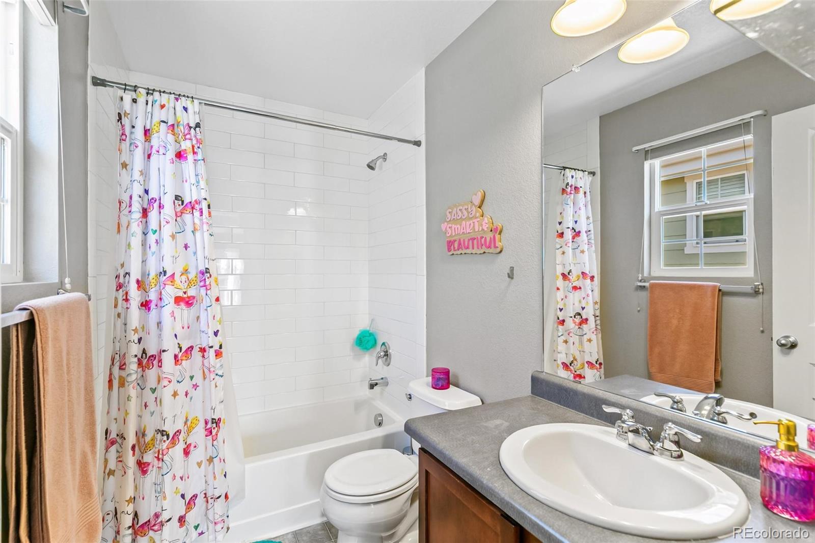 MLS Image #24 for 8096 e 20th place,denver, Colorado
