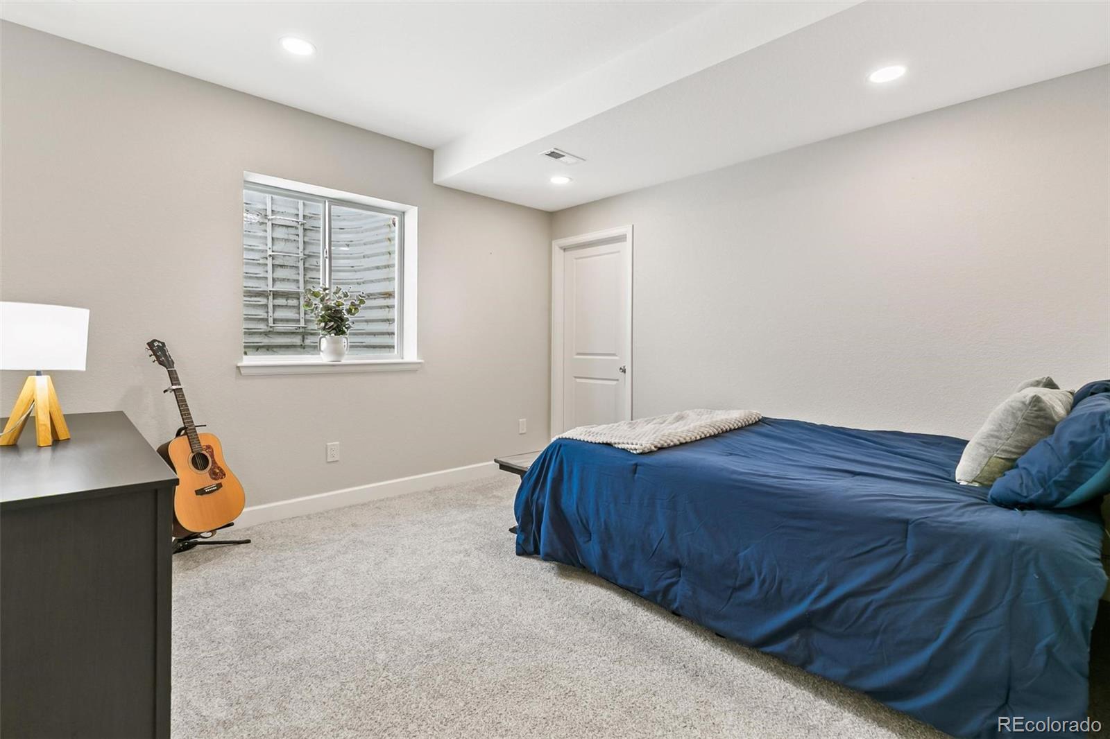 MLS Image #28 for 8096 e 20th place,denver, Colorado