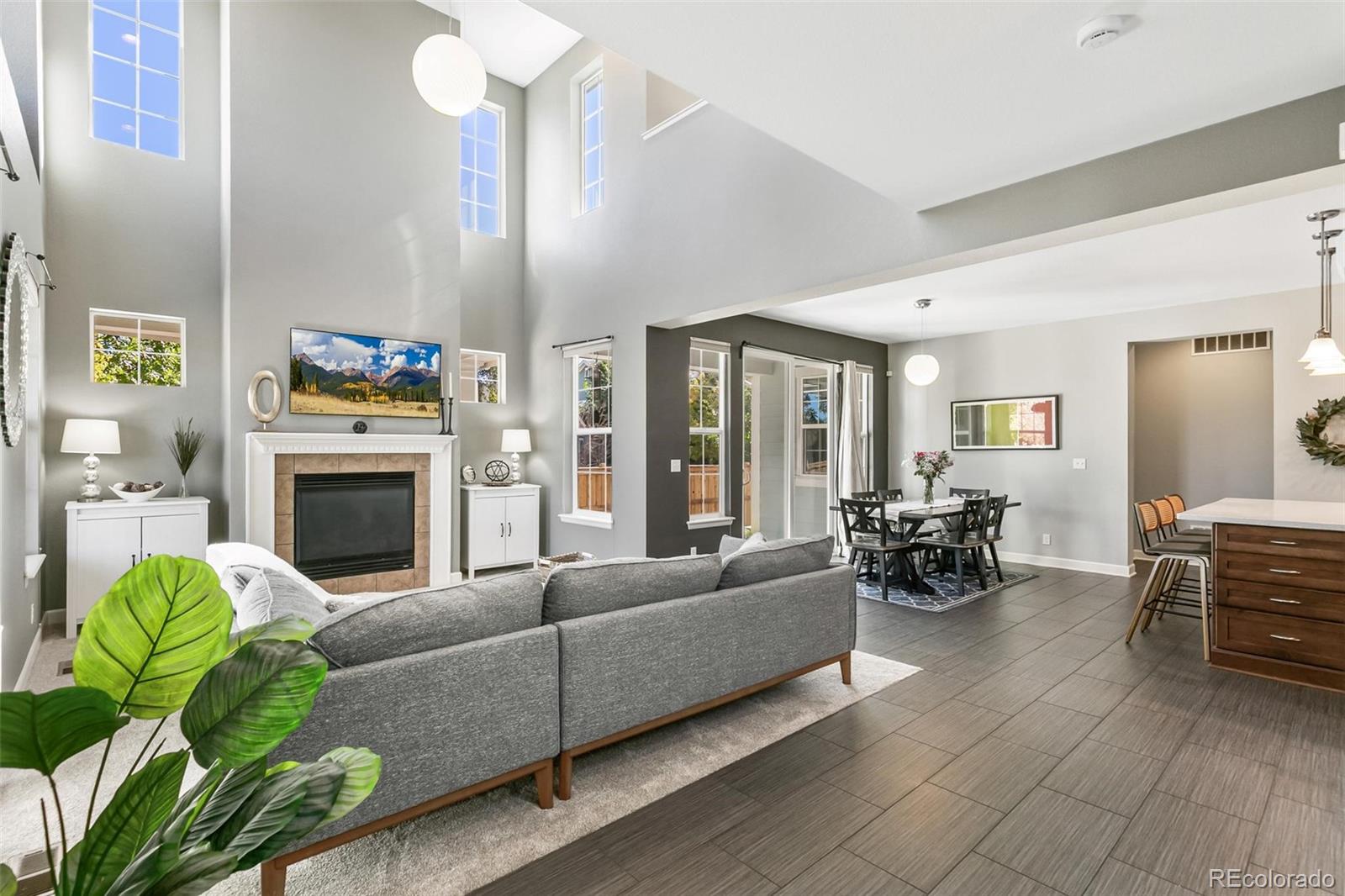 MLS Image #9 for 8096 e 20th place,denver, Colorado
