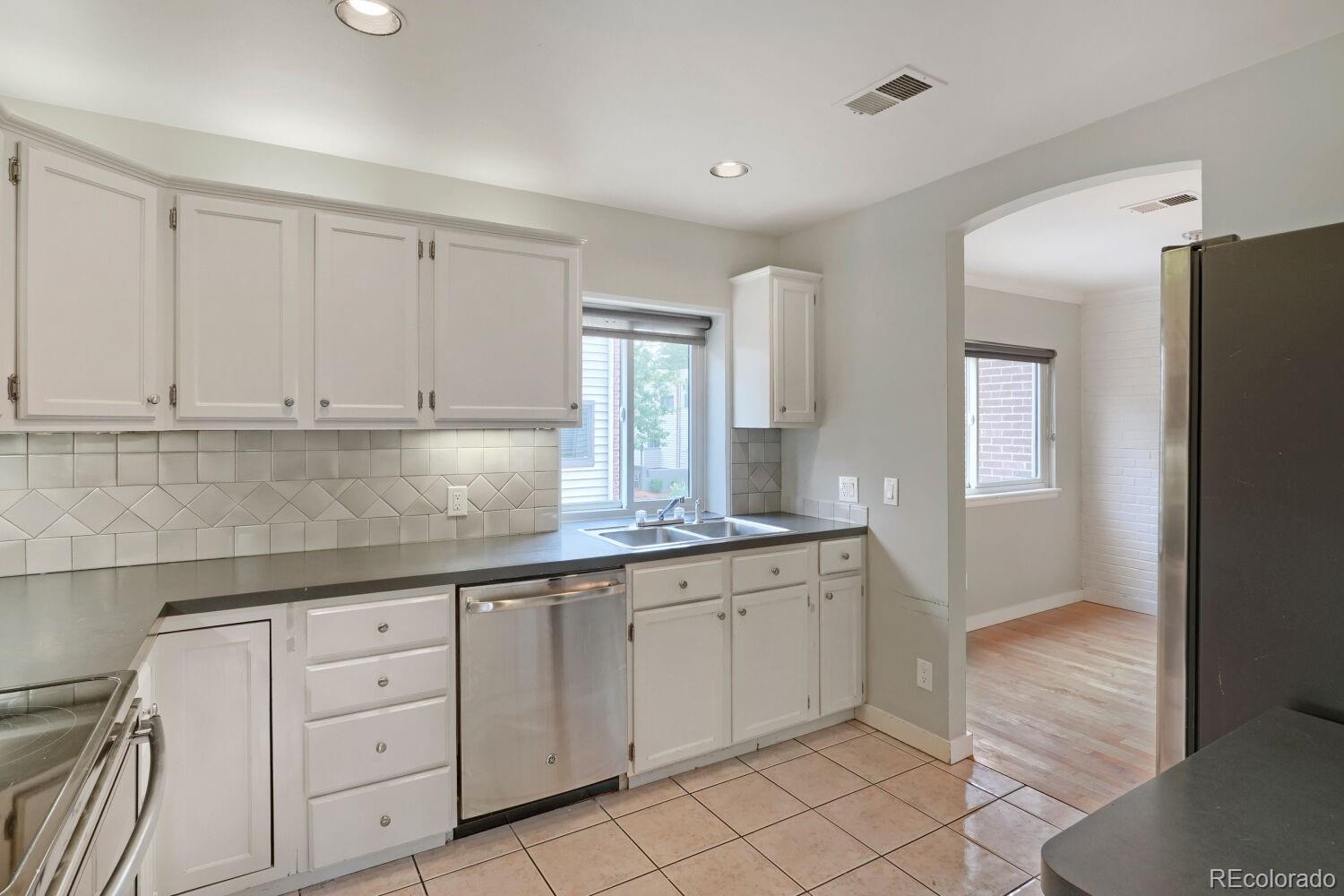 MLS Image #7 for 468  josephine street,denver, Colorado