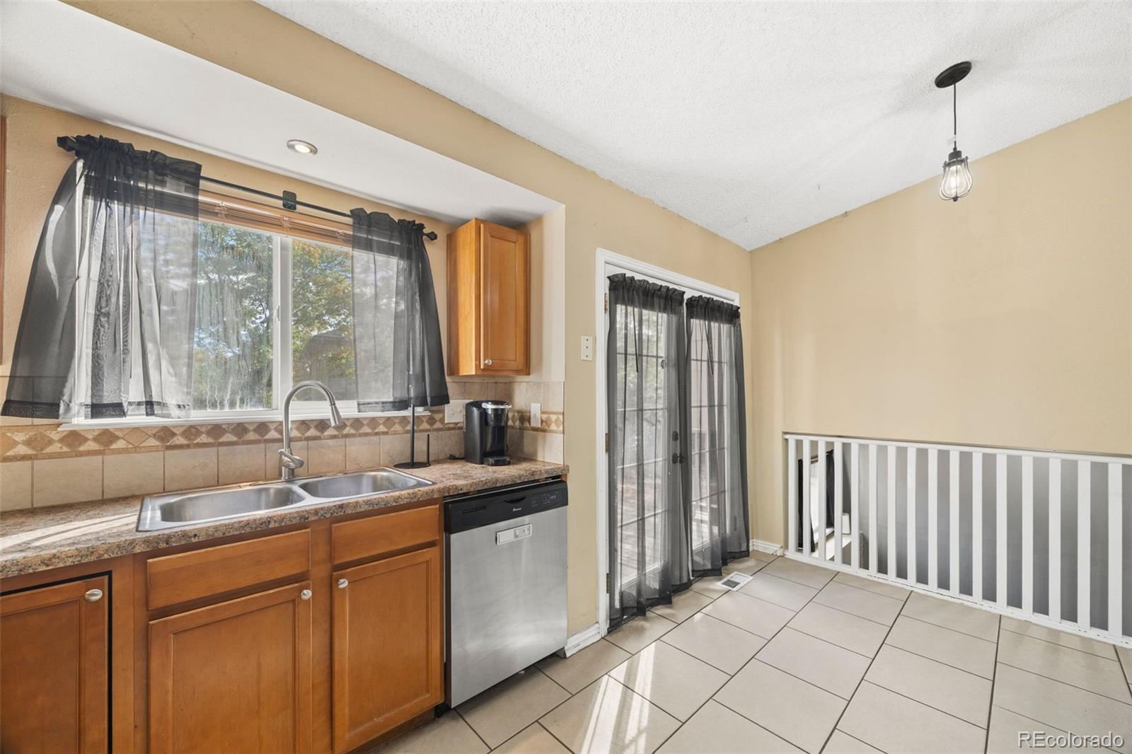 MLS Image #12 for 115  comanche court,fountain, Colorado