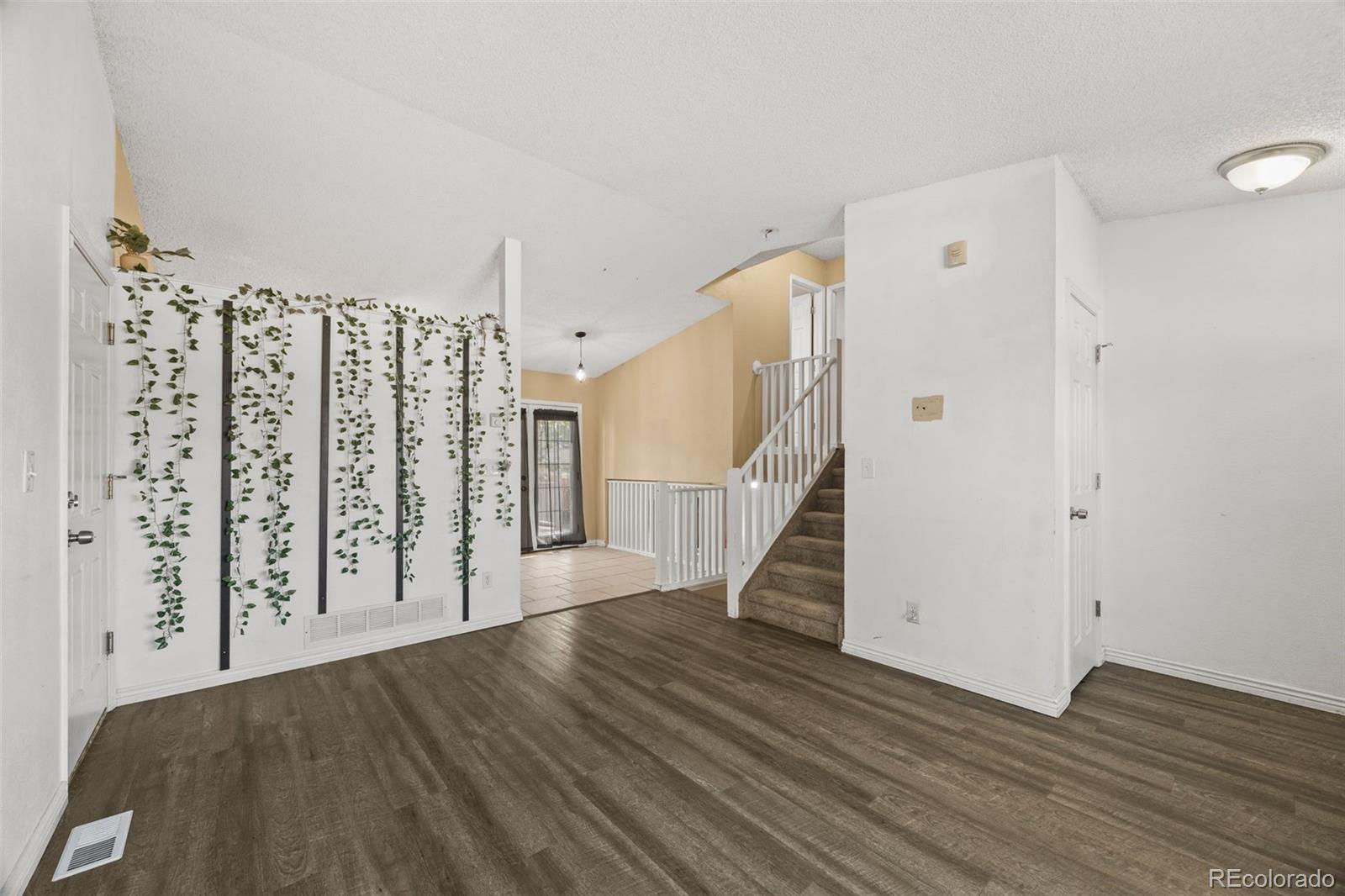 MLS Image #6 for 115  comanche court,fountain, Colorado