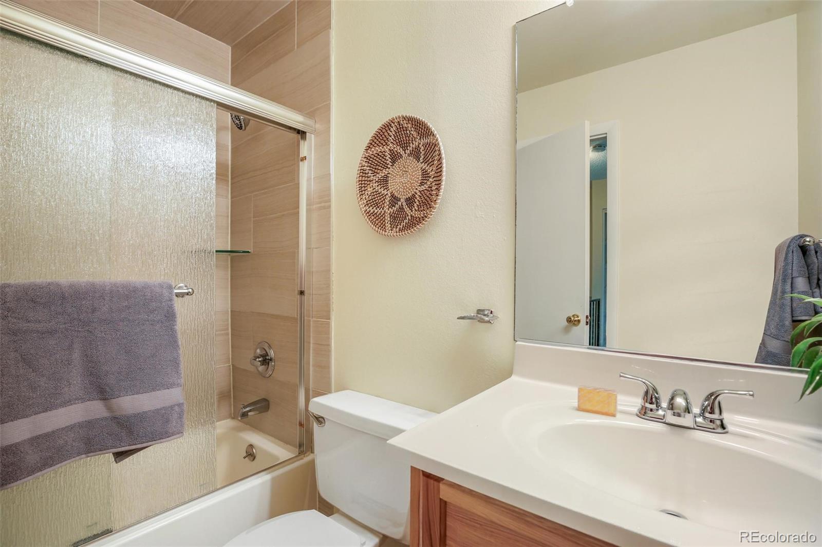 MLS Image #21 for 3351 s field street,lakewood, Colorado