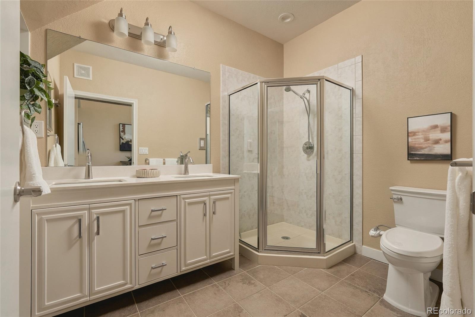 MLS Image #13 for 190  roslyn street,denver, Colorado