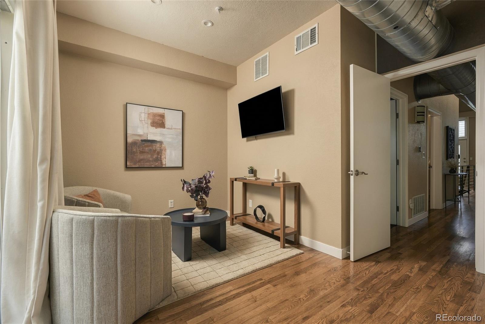 MLS Image #19 for 190  roslyn street,denver, Colorado