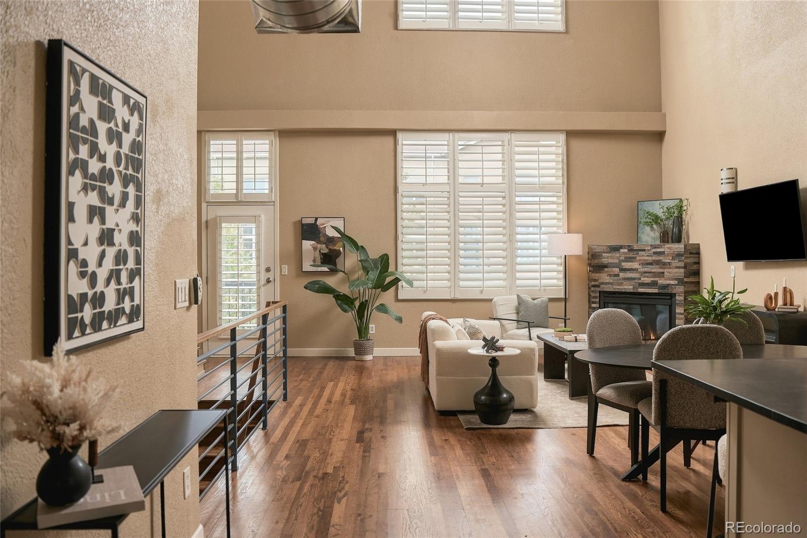 MLS Image #6 for 190  roslyn street,denver, Colorado