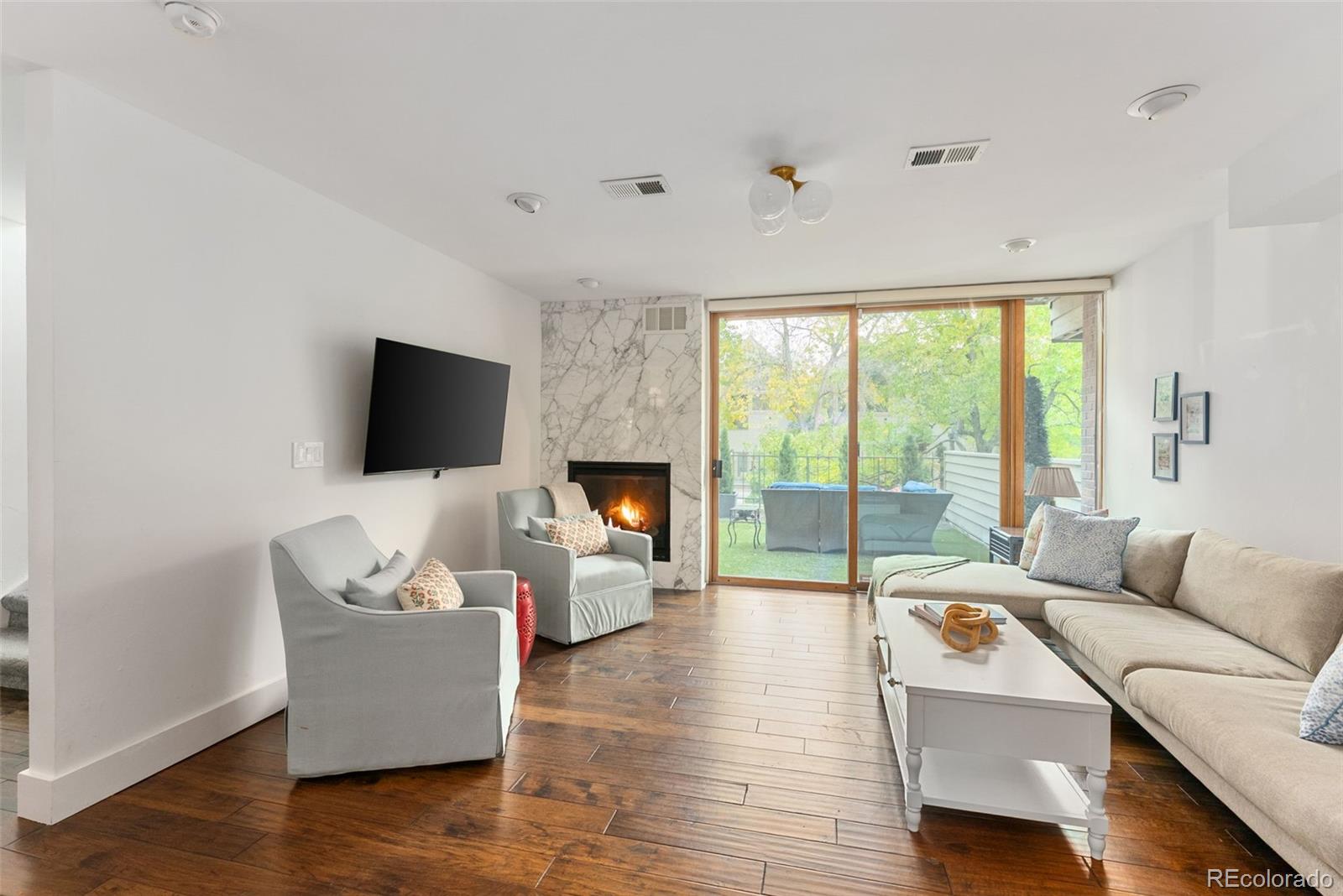 MLS Image #12 for 483  columbine street,denver, Colorado