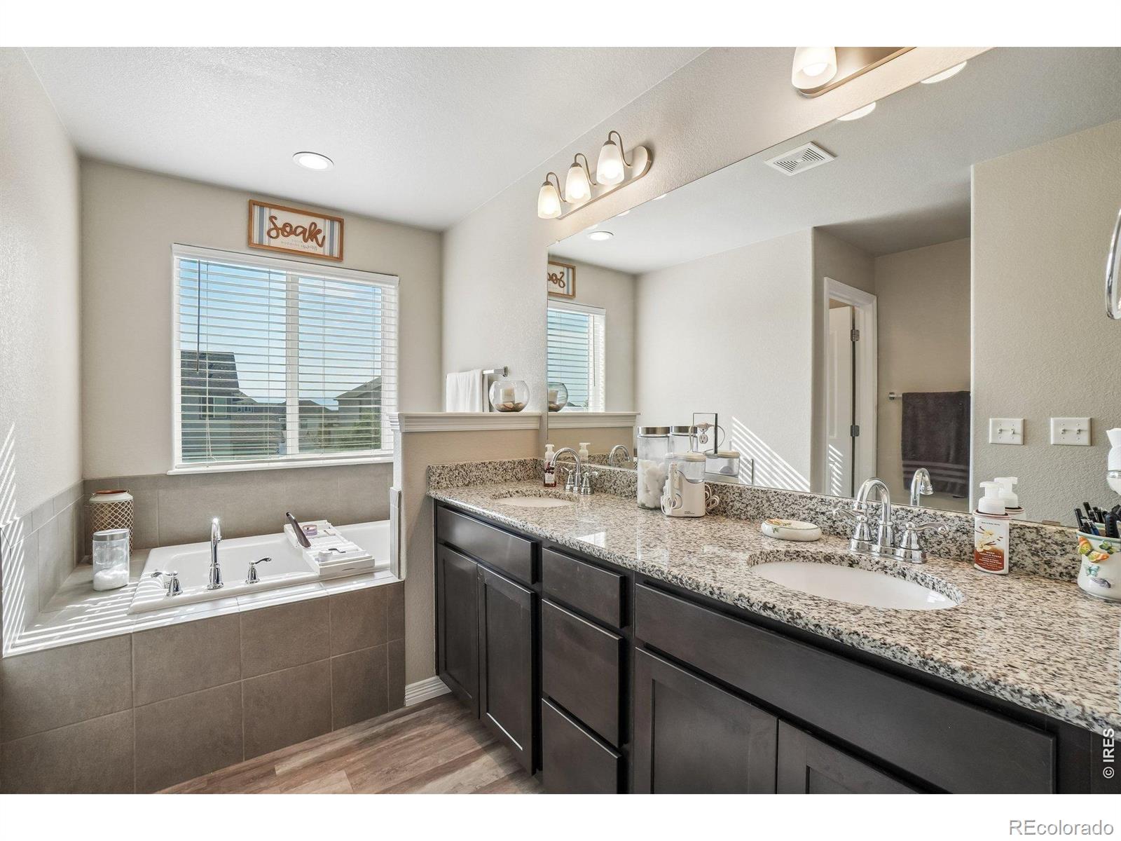 MLS Image #16 for 4988  priors drive,windsor, Colorado