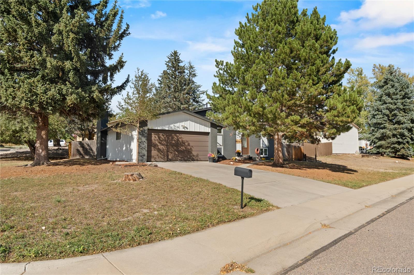 MLS Image #3 for 8257  club crest drive,arvada, Colorado
