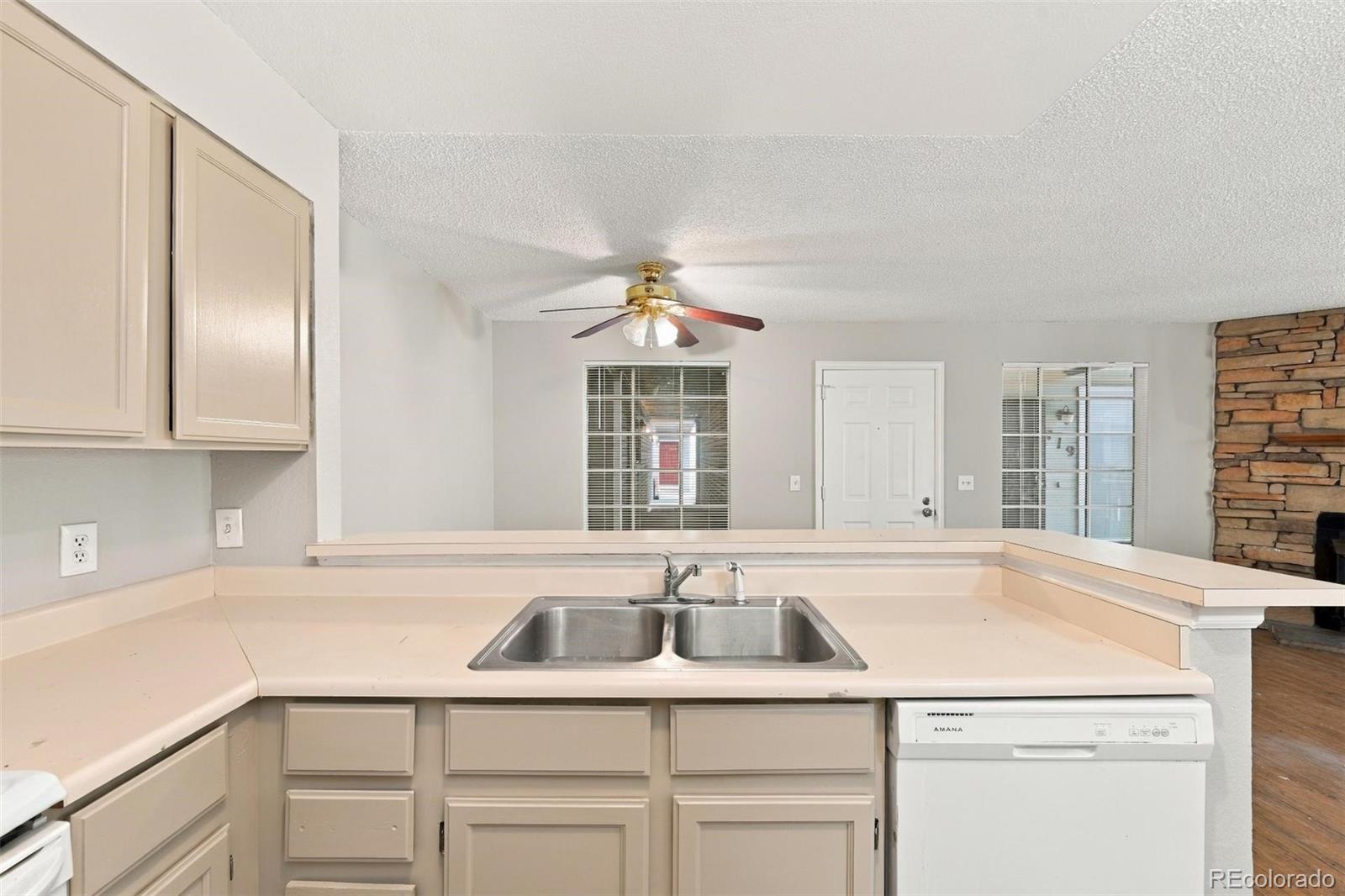 MLS Image #11 for 4460 s pitkin street,aurora, Colorado