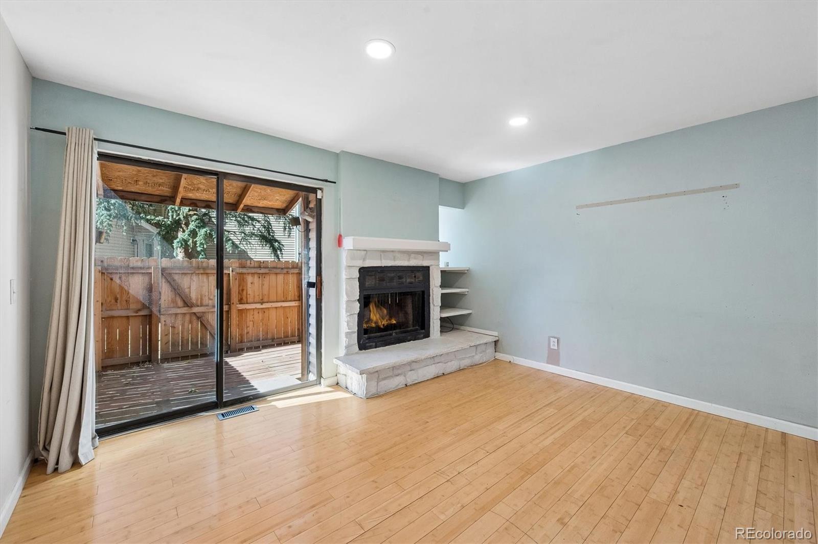 MLS Image #4 for 413 s kittredge street,aurora, Colorado