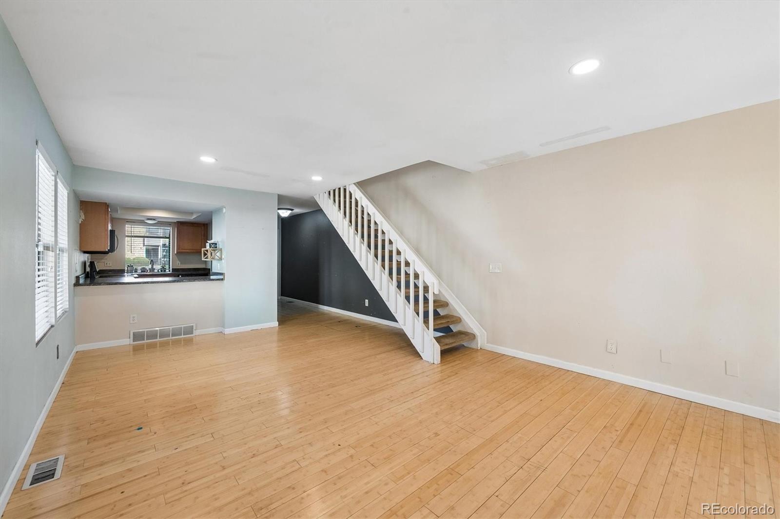 MLS Image #5 for 413 s kittredge street,aurora, Colorado