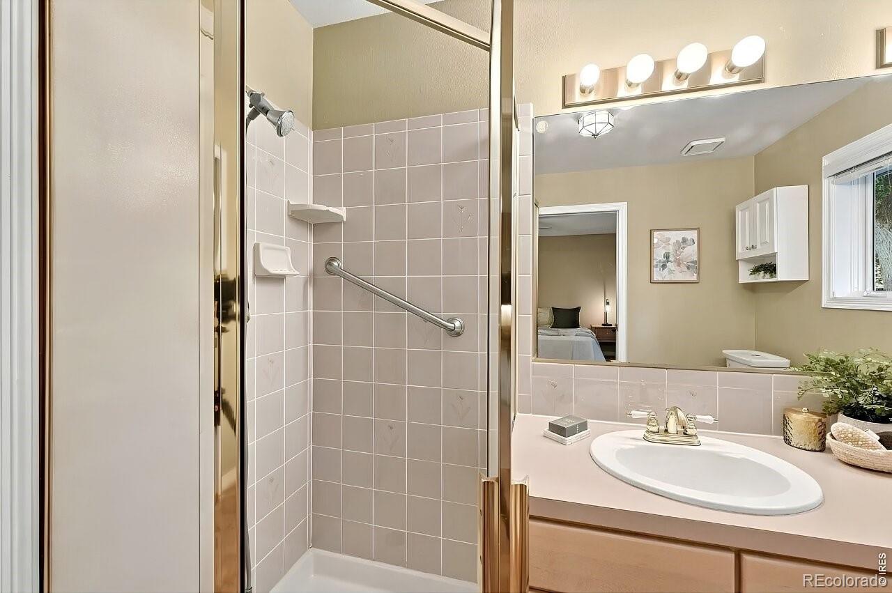 MLS Image #19 for 2933  lake park way,longmont, Colorado