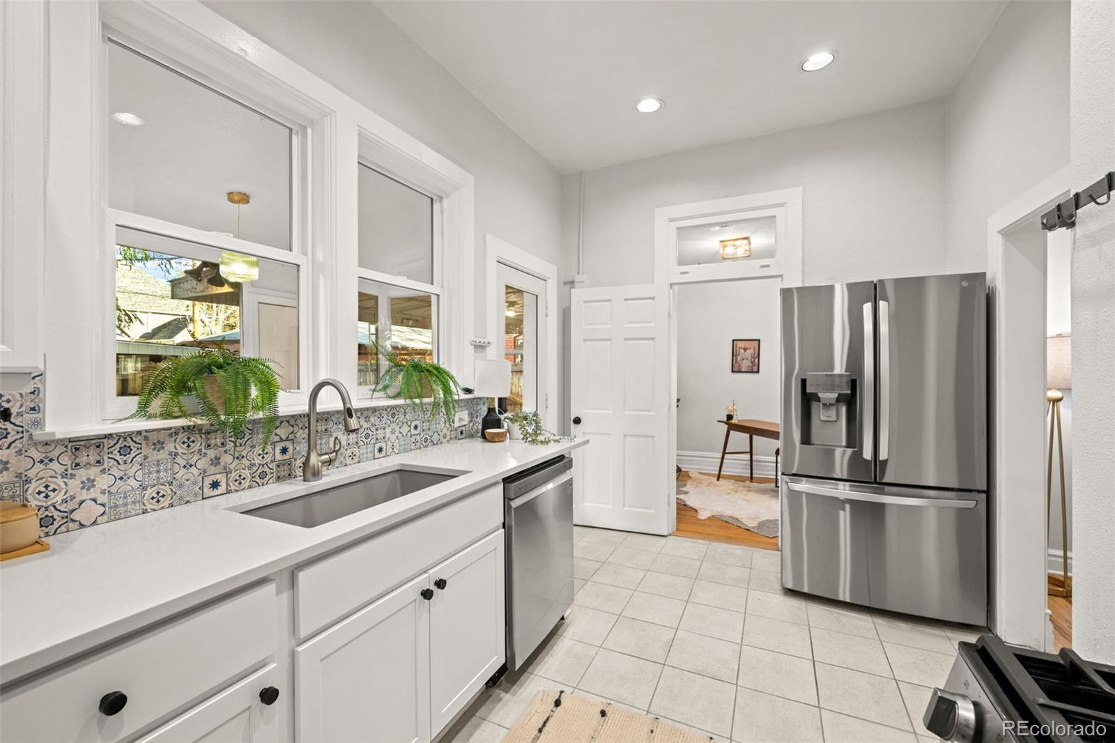 MLS Image #14 for 2336 n high street,denver, Colorado