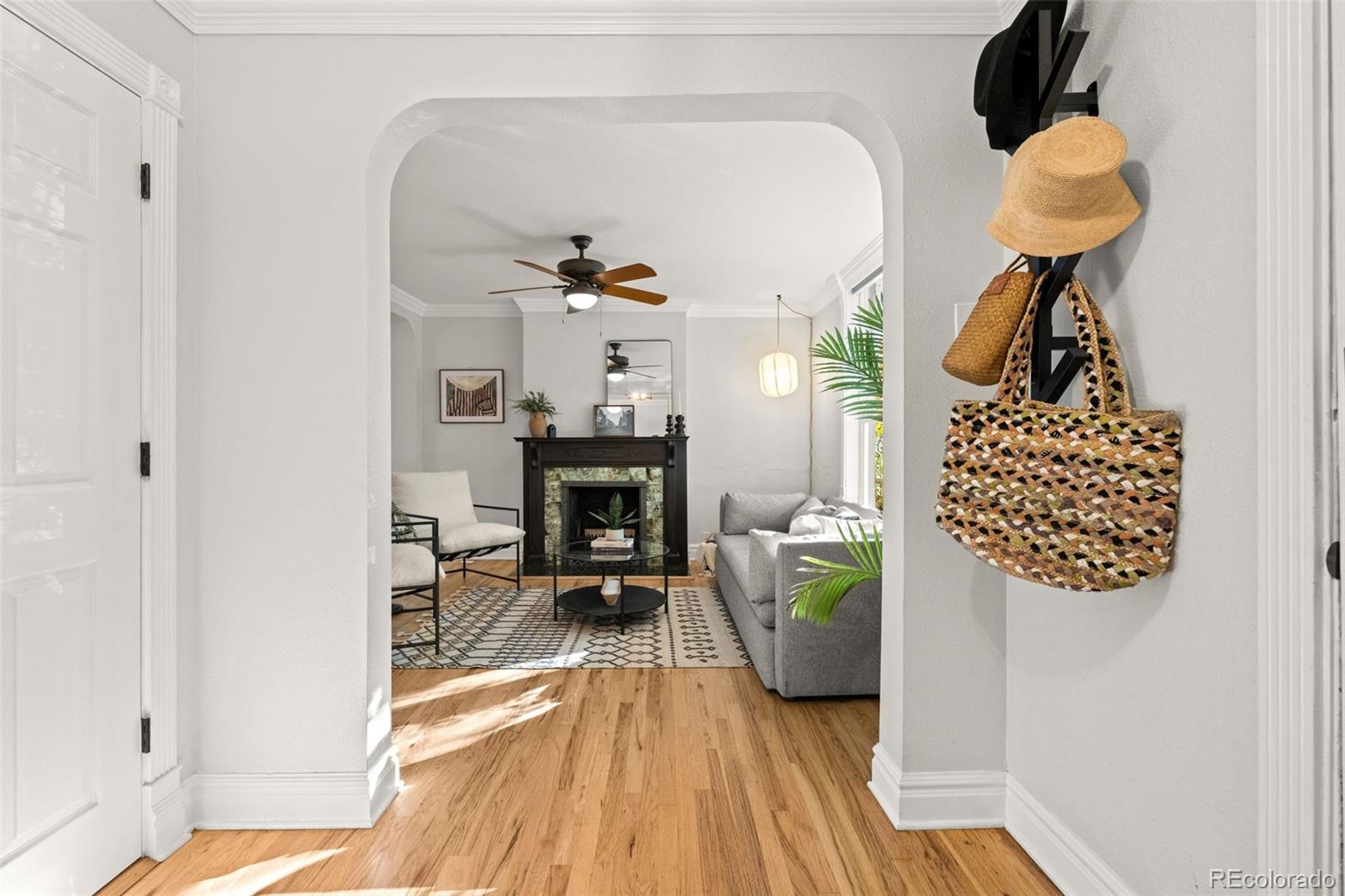 MLS Image #3 for 2336 n high street,denver, Colorado