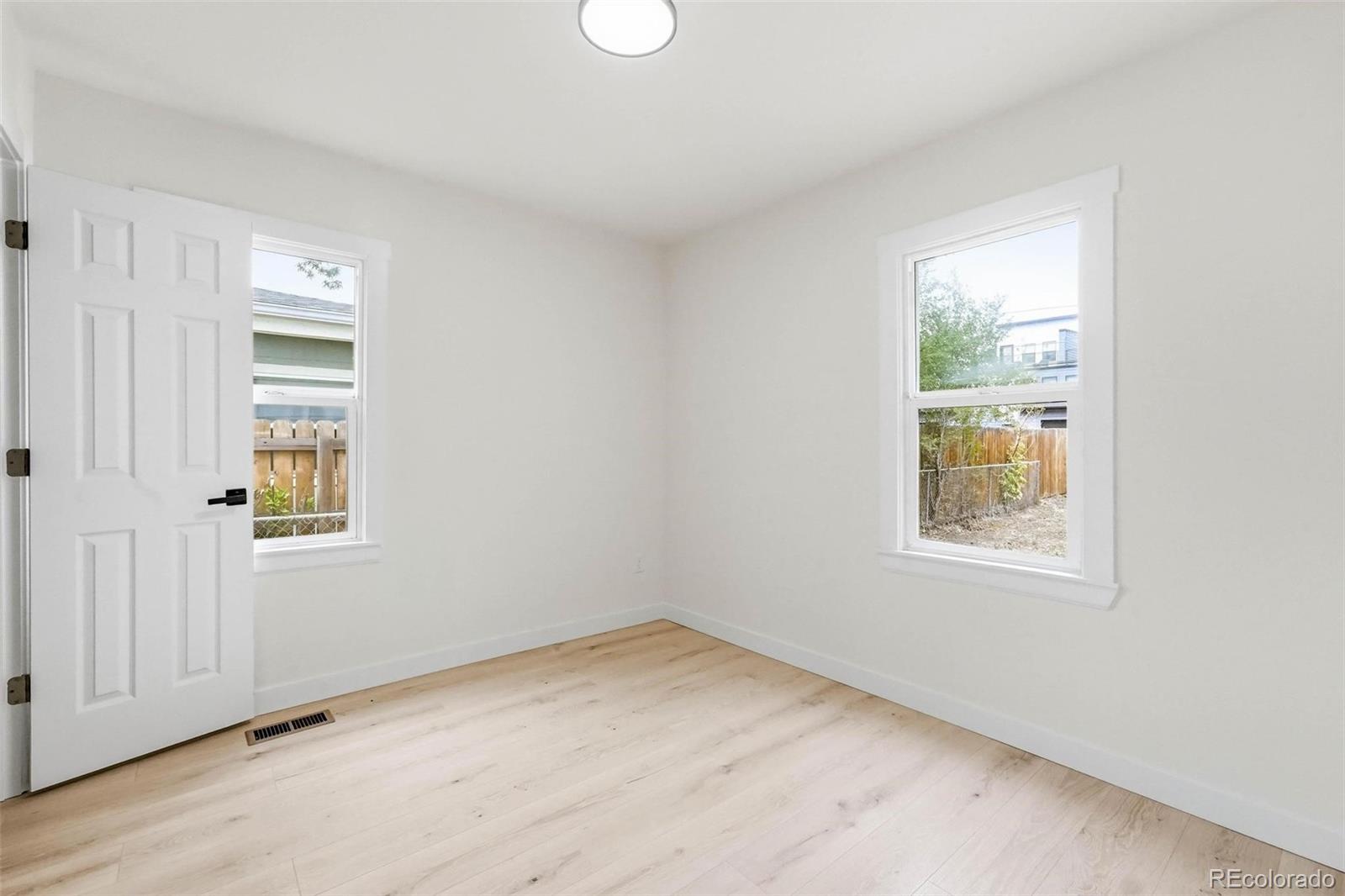 MLS Image #11 for 1410  chase street,lakewood, Colorado