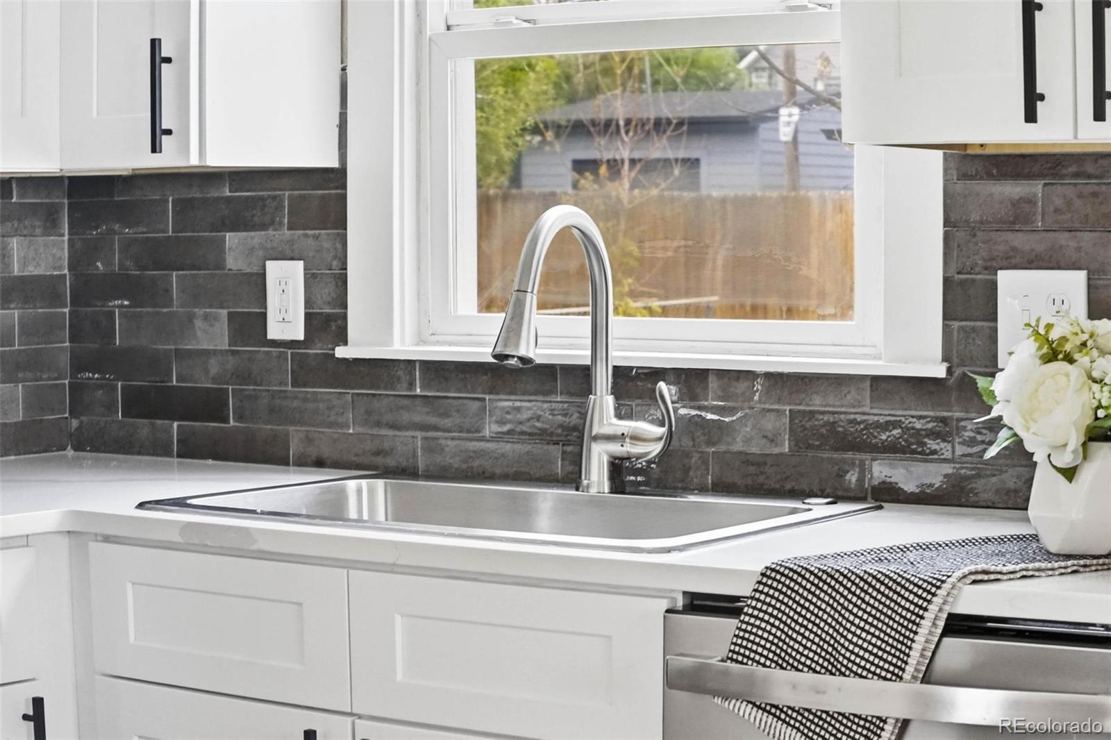 MLS Image #8 for 1410  chase street,lakewood, Colorado
