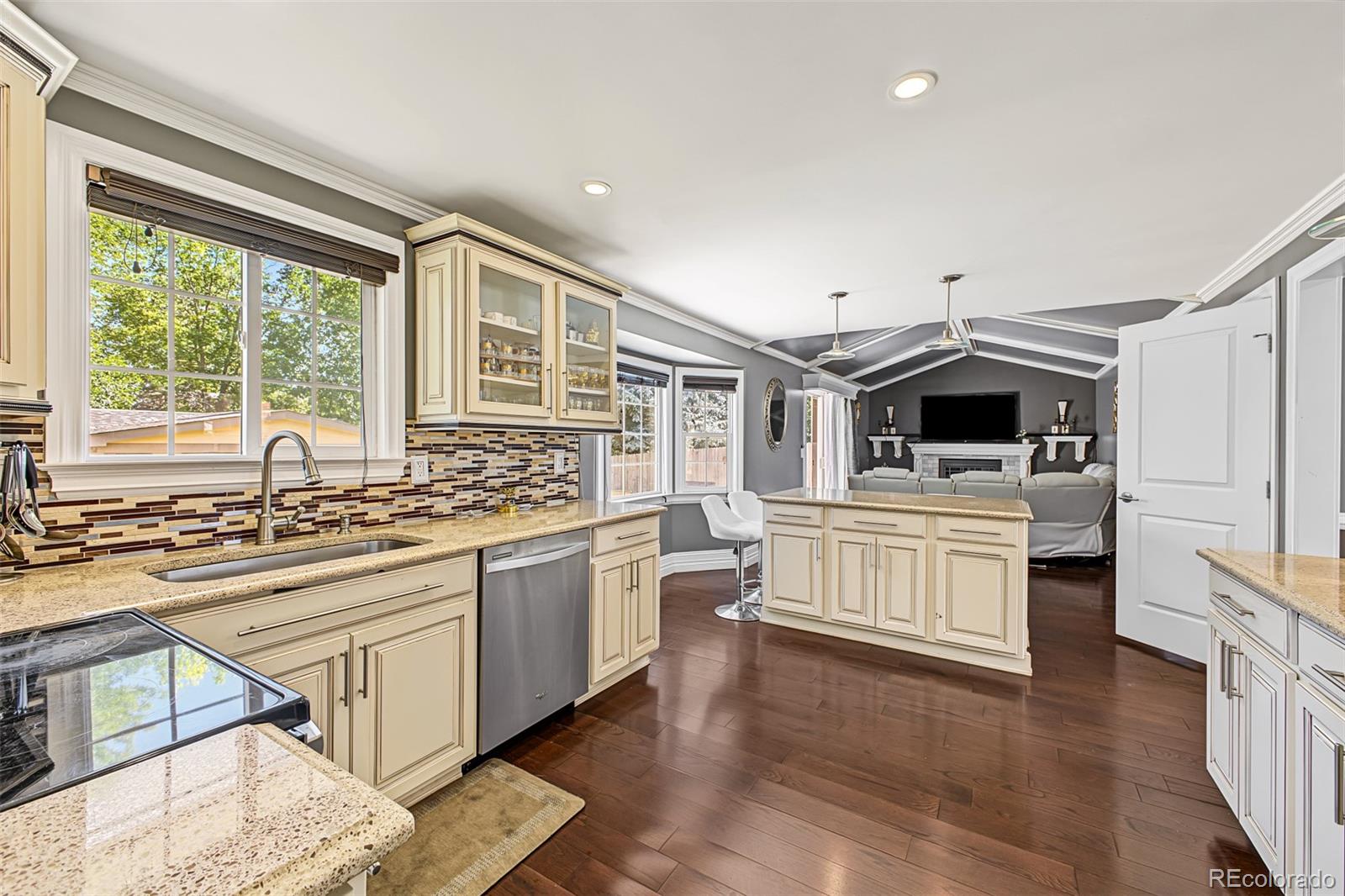 MLS Image #16 for 3132 s boston court,denver, Colorado