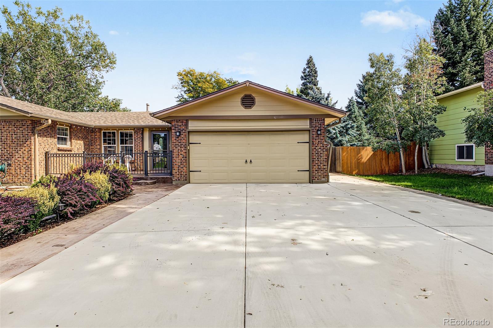 MLS Image #3 for 3132 s boston court,denver, Colorado