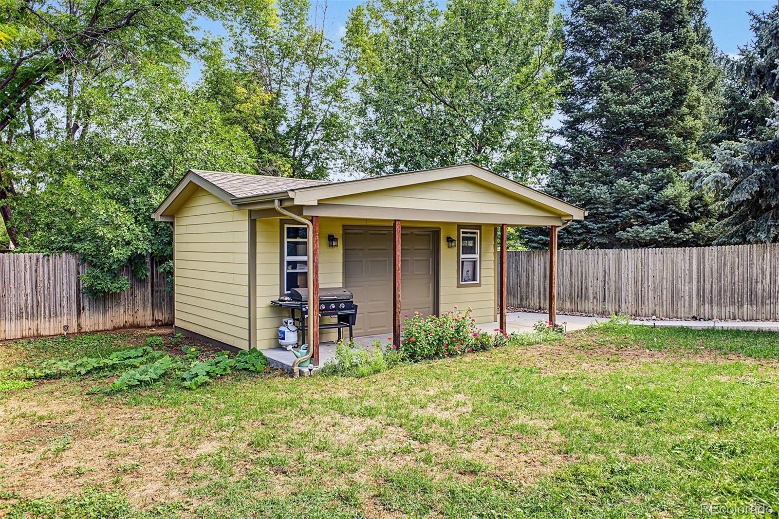 MLS Image #45 for 3132 s boston court,denver, Colorado