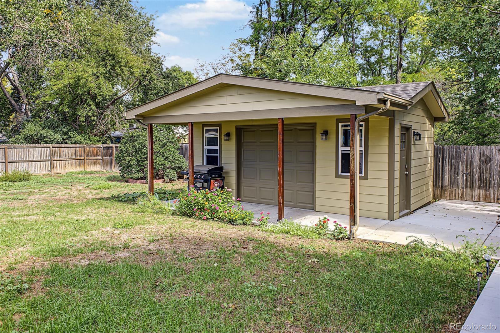 MLS Image #47 for 3132 s boston court,denver, Colorado