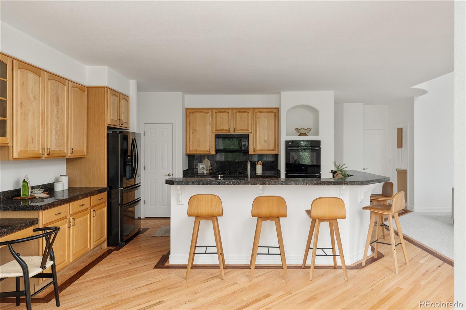 MLS Image #11 for 10797 s monaco street,littleton, Colorado