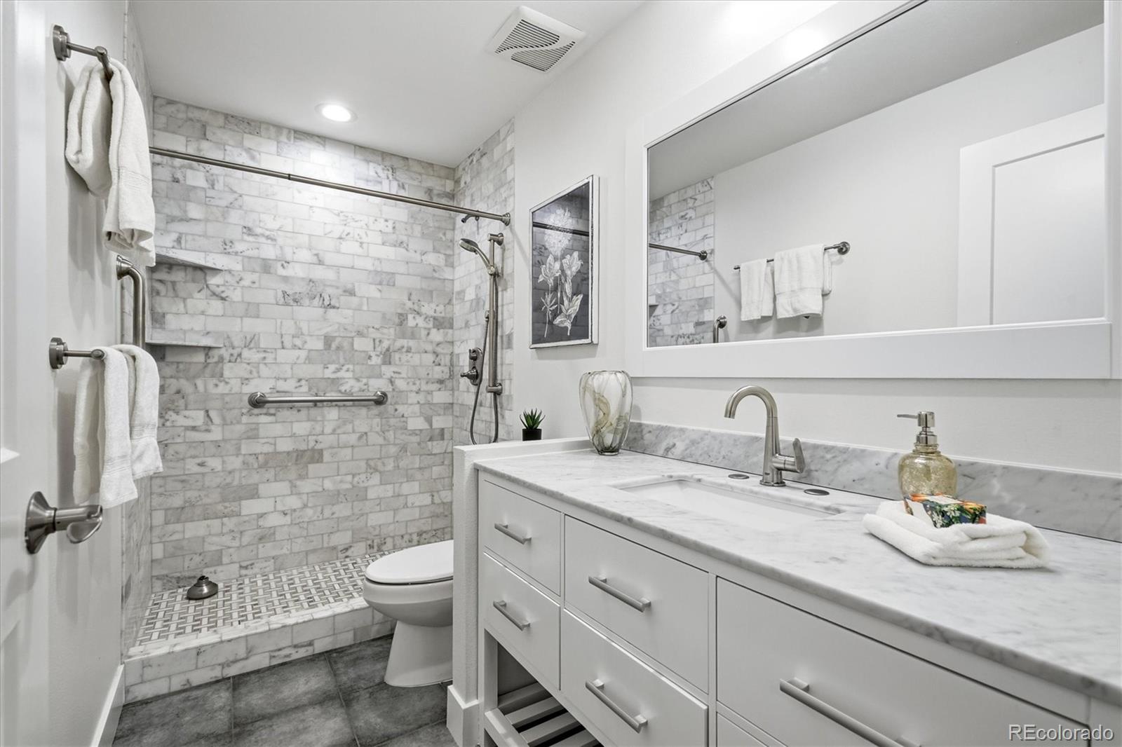 MLS Image #15 for 480 s marion parkway 104,denver, Colorado