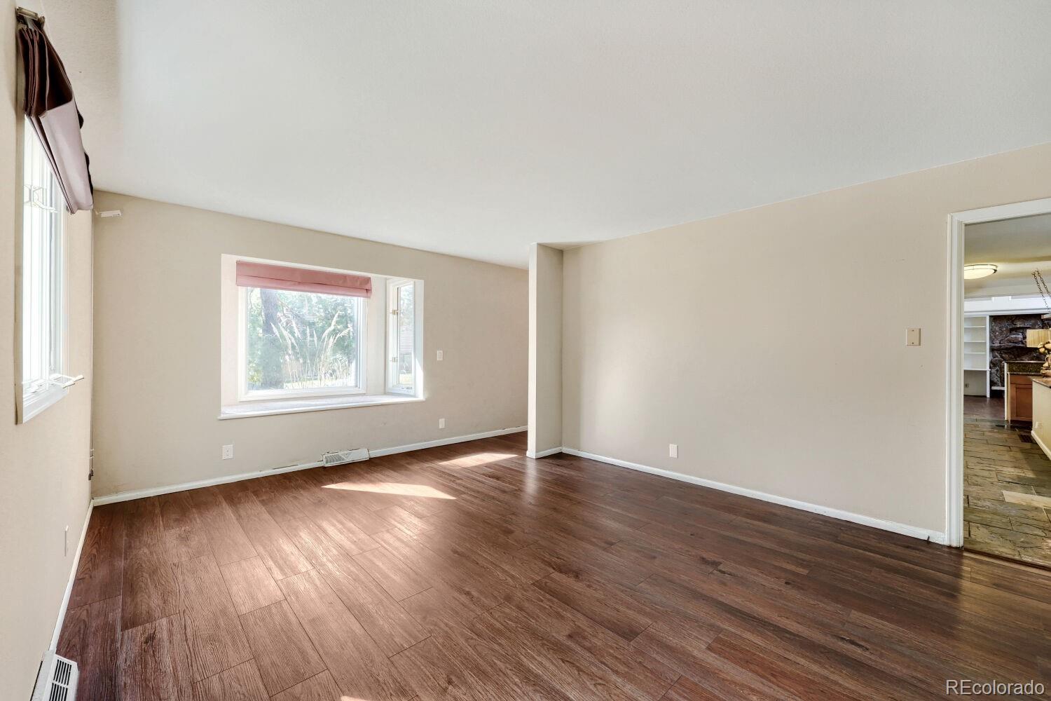 MLS Image #10 for 3880 s willow way,denver, Colorado