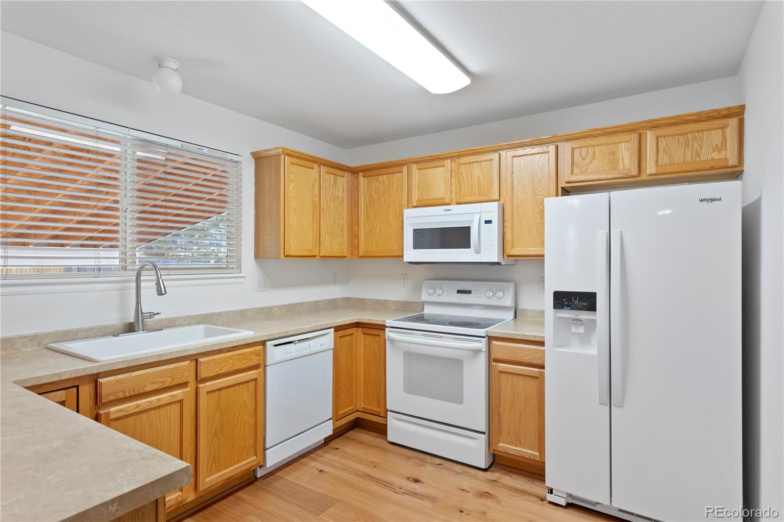 MLS Image #2 for 5508 s valdai street,aurora, Colorado