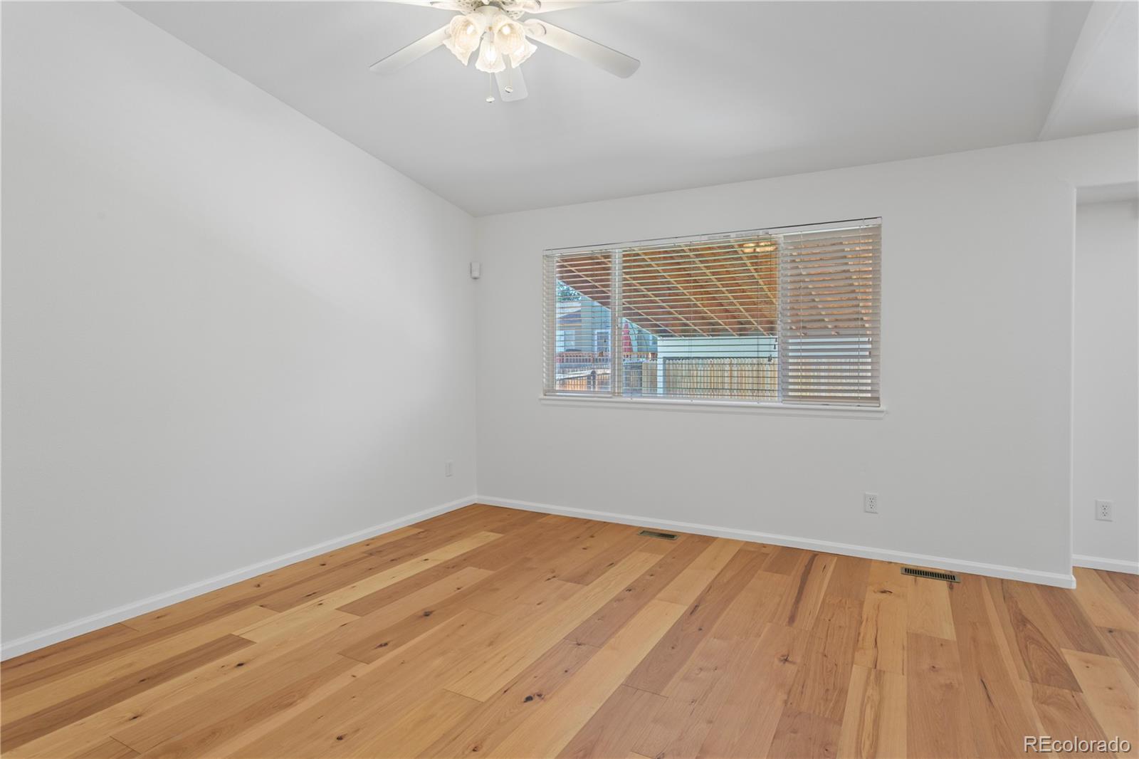 MLS Image #7 for 5508 s valdai street,aurora, Colorado