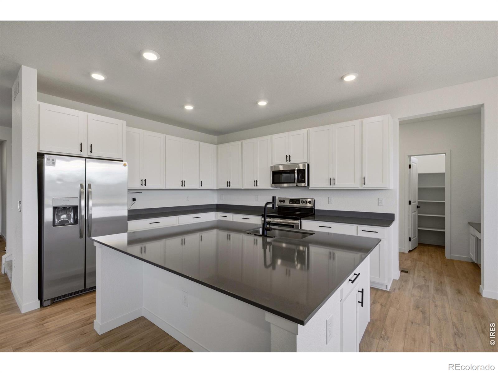 MLS Image #6 for 457  cameron street,johnstown, Colorado