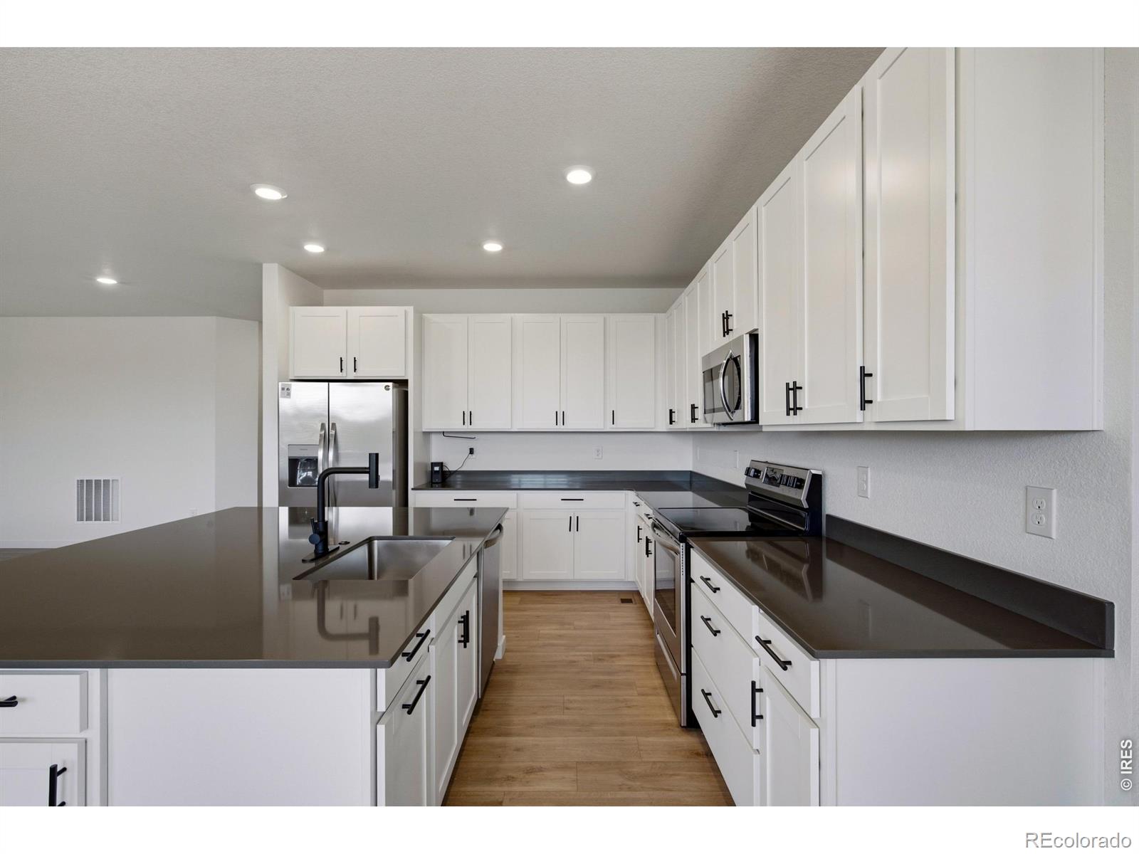 MLS Image #8 for 457  cameron street,johnstown, Colorado