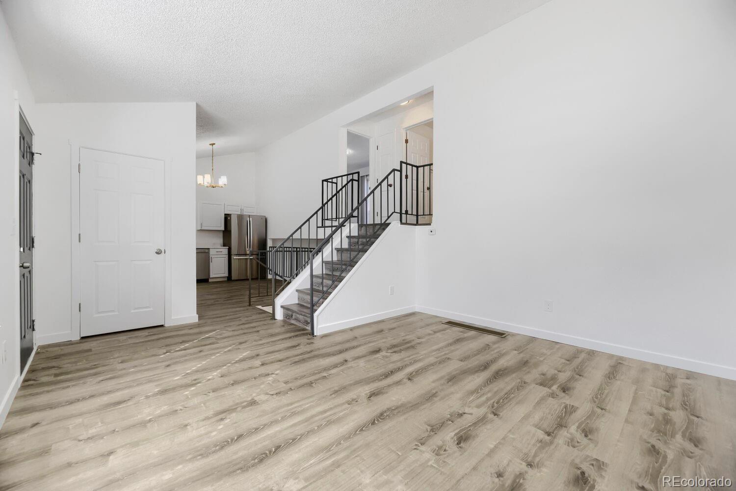 MLS Image #4 for 19437 e purdue circle,aurora, Colorado