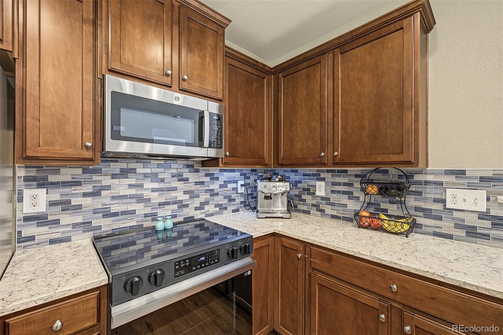 MLS Image #10 for 430 n langdale way,aurora, Colorado