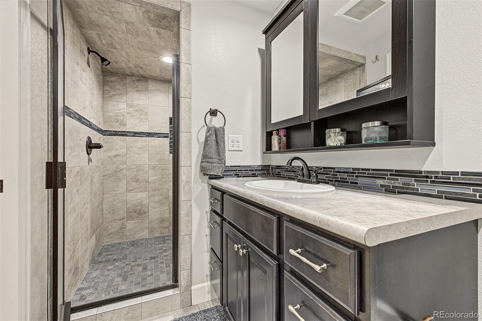 MLS Image #20 for 430 n langdale way,aurora, Colorado