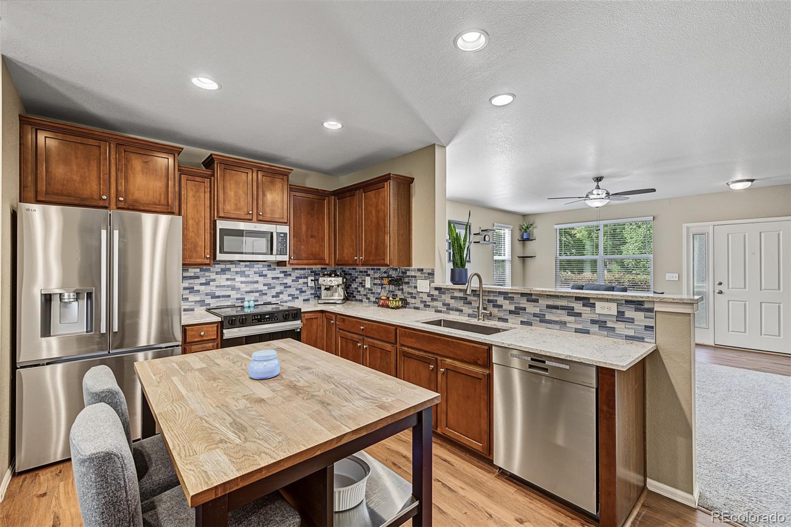 MLS Image #7 for 430 n langdale way,aurora, Colorado