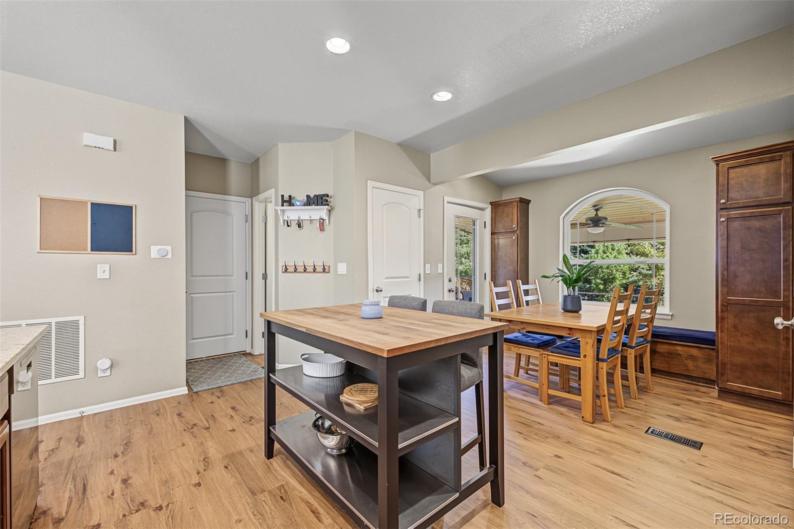 MLS Image #9 for 430 n langdale way,aurora, Colorado