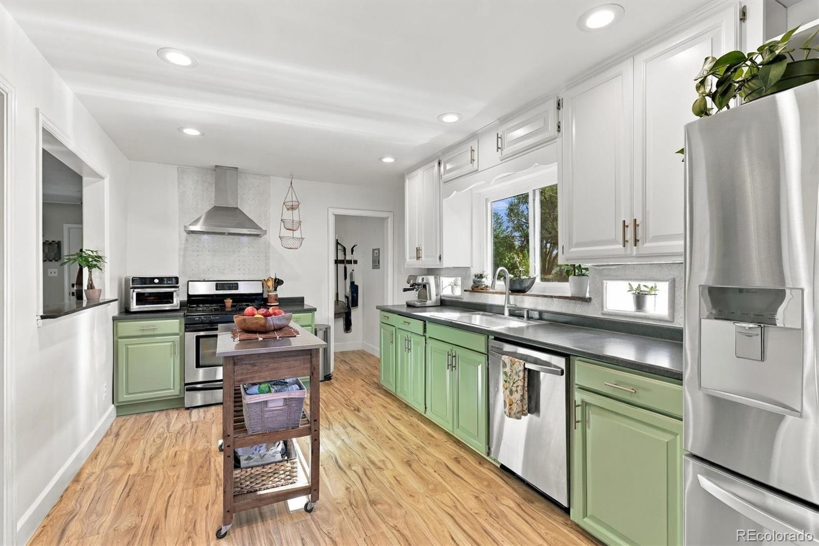 MLS Image #12 for 8000 w 24th place,lakewood, Colorado