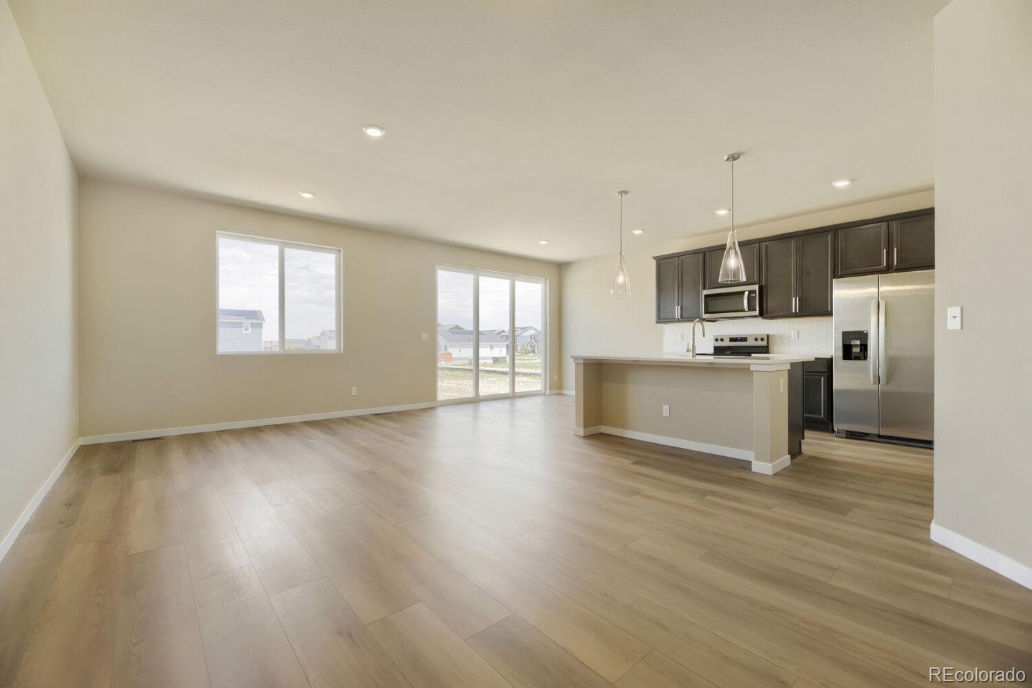 MLS Image #7 for 55015 e 28th place,strasburg, Colorado