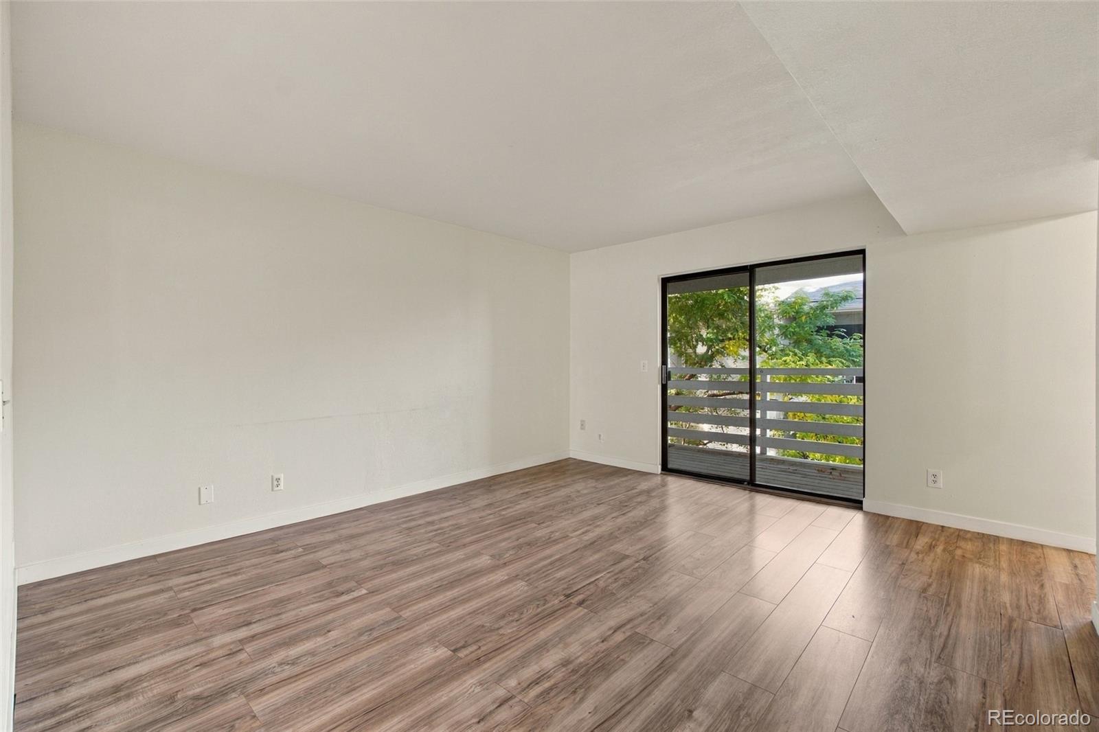 MLS Image #11 for 7665 e eastman avenue 301d,denver, Colorado