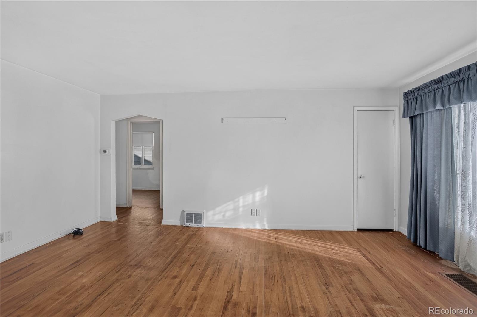 MLS Image #3 for 1133  kingston street,aurora, Colorado