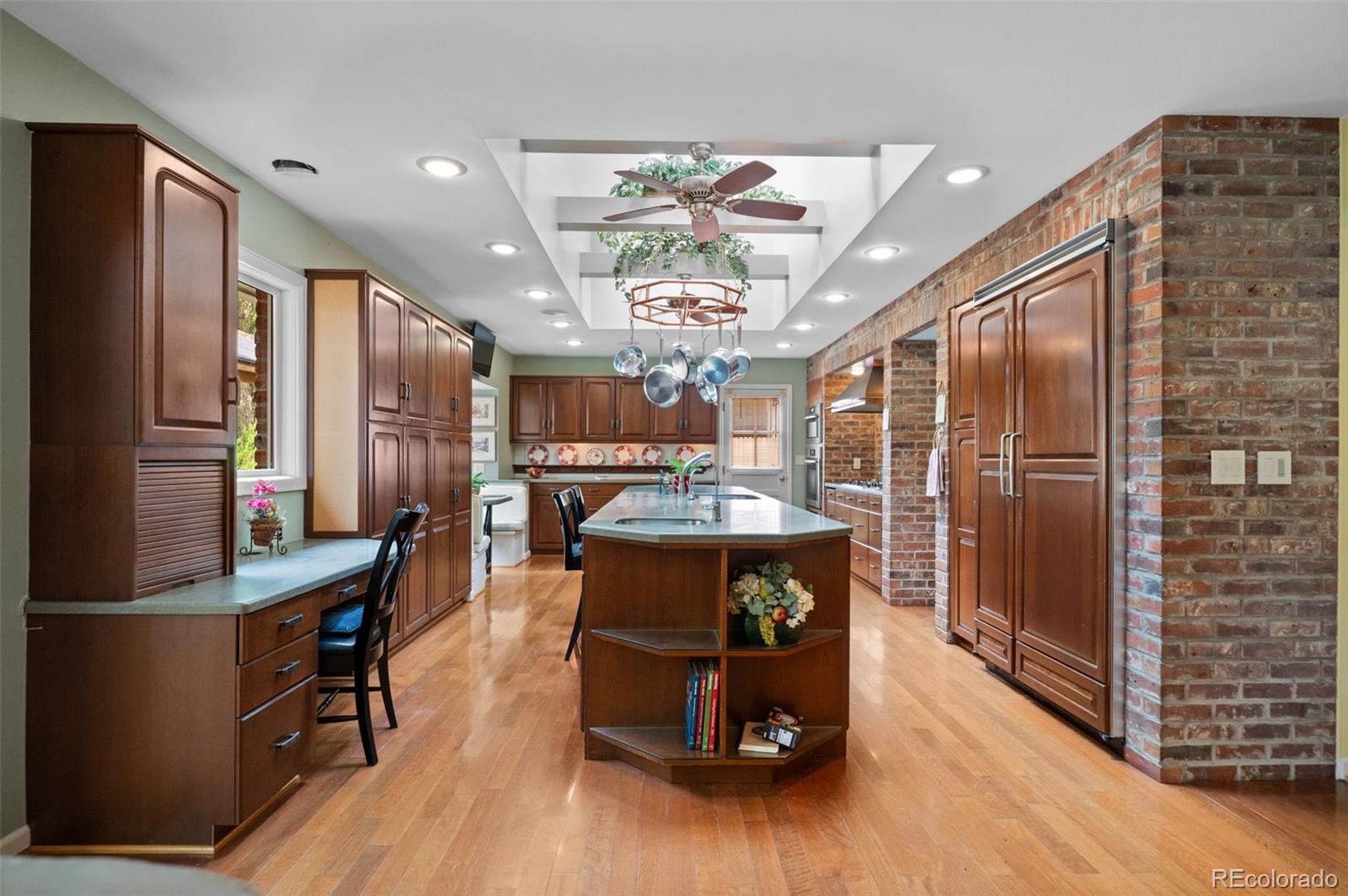 MLS Image #11 for 3895 s poplar street,denver, Colorado