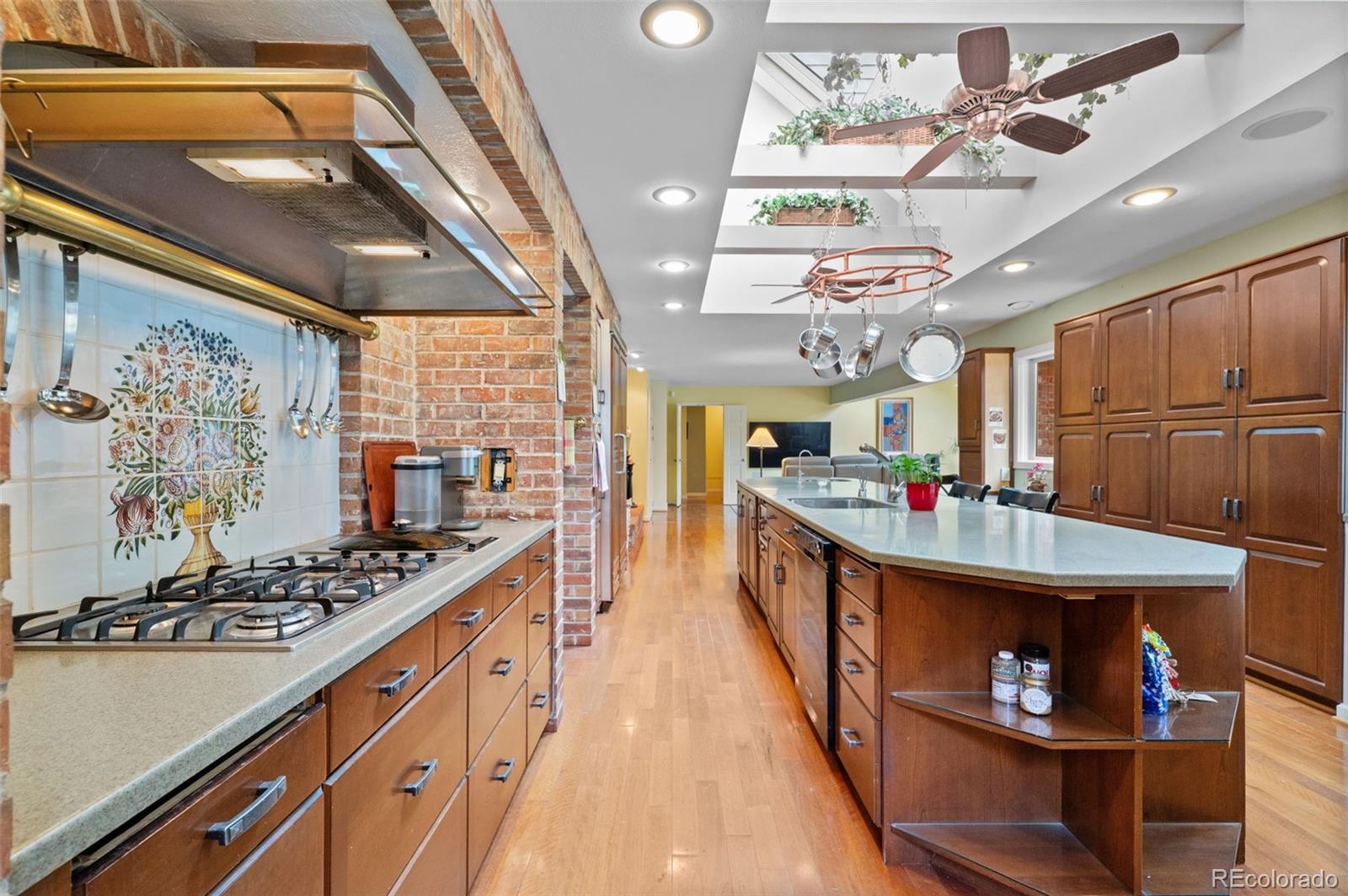 MLS Image #16 for 3895 s poplar street,denver, Colorado