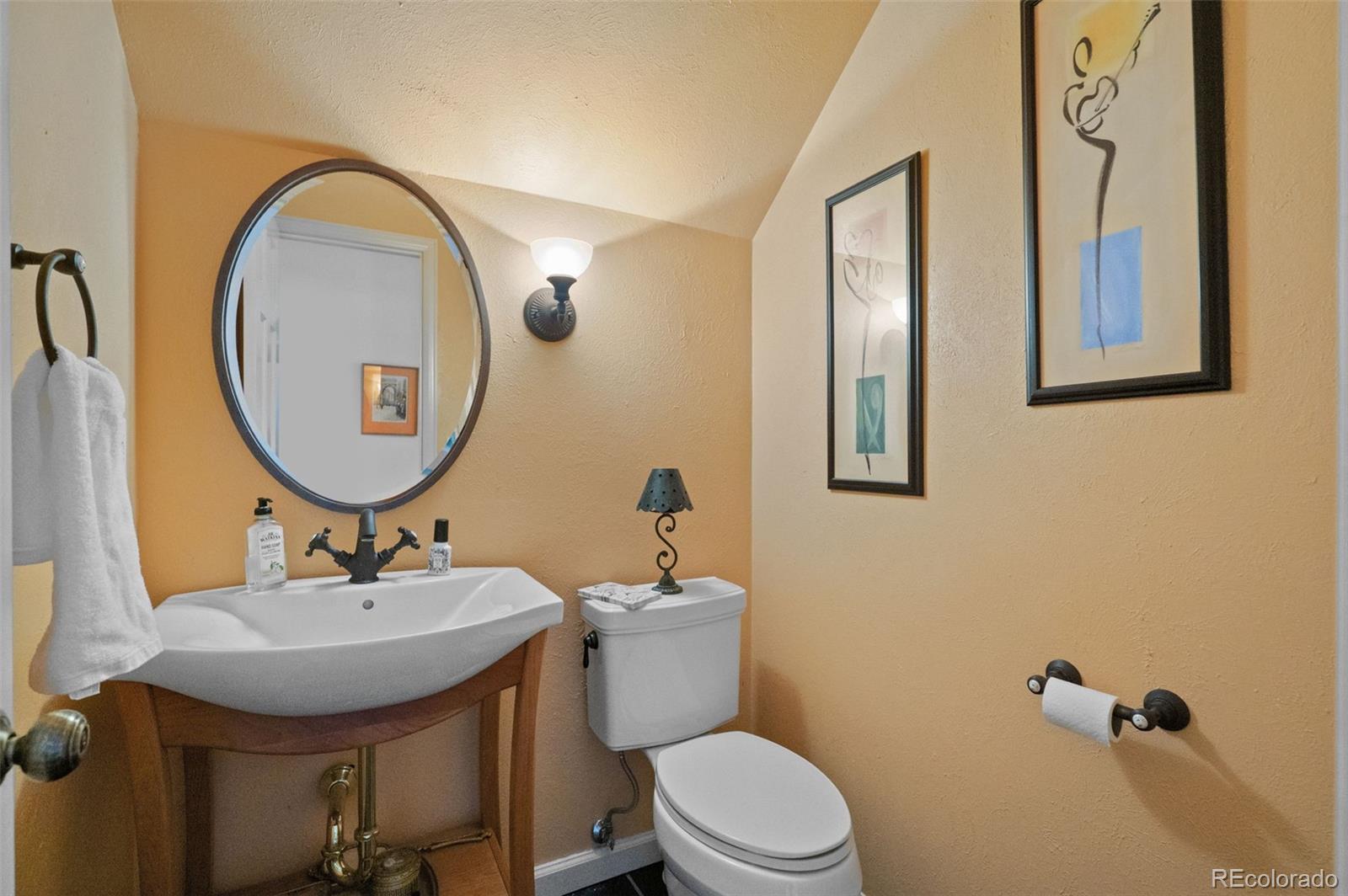 MLS Image #22 for 3895 s poplar street,denver, Colorado