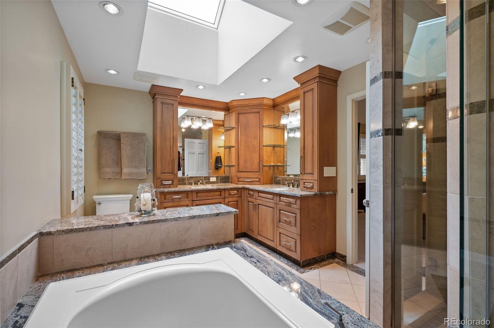 MLS Image #27 for 3895 s poplar street,denver, Colorado