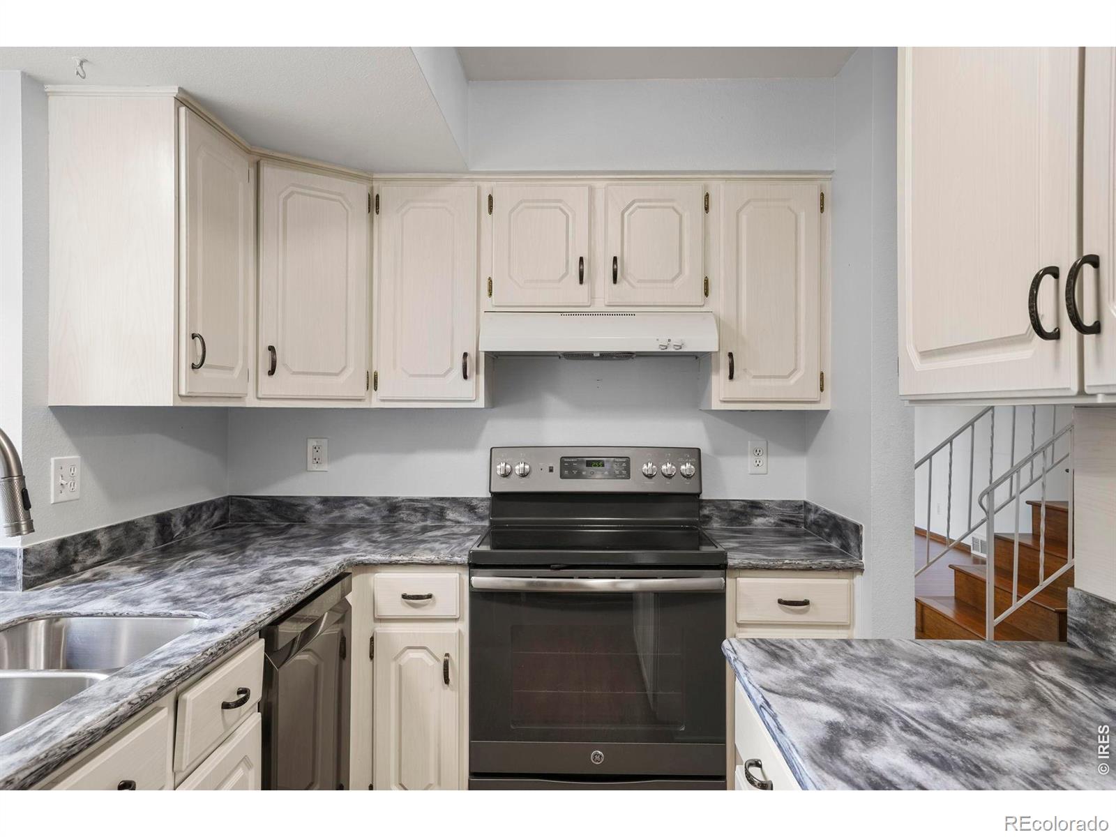 MLS Image #5 for 4151  balsa court,loveland, Colorado