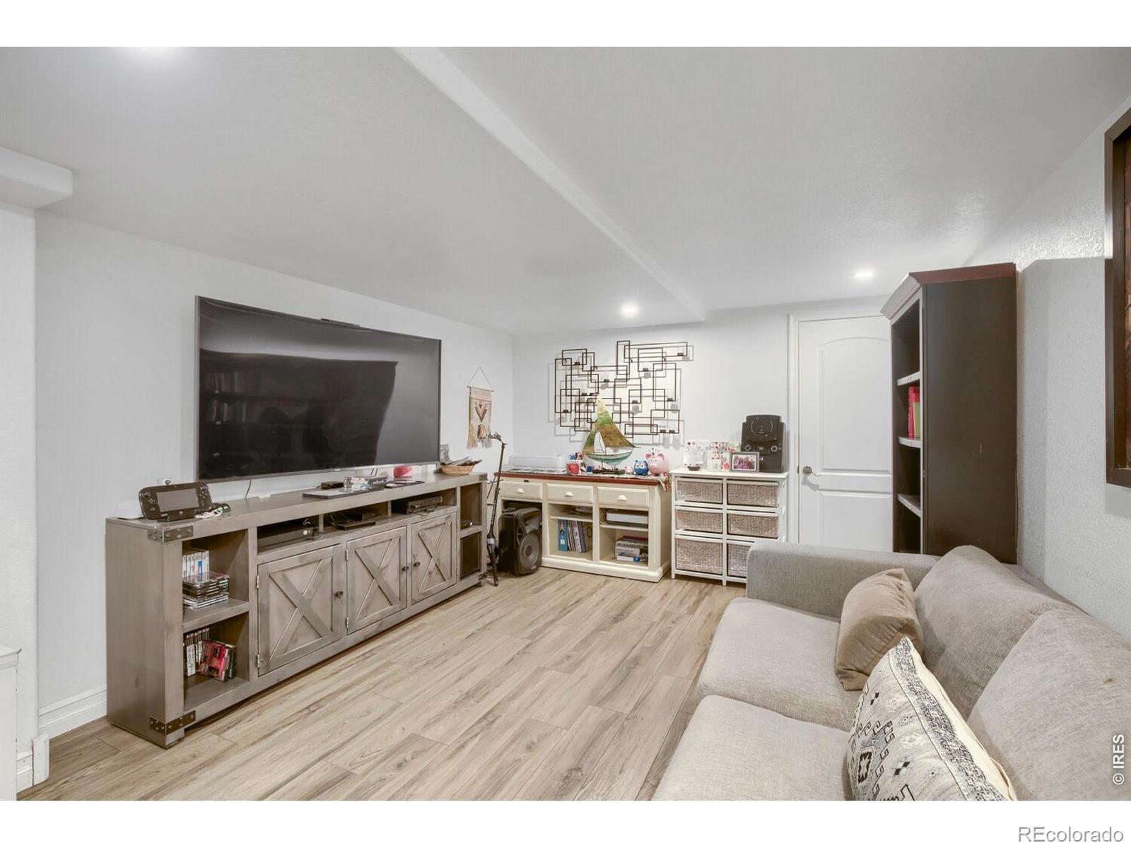 MLS Image #10 for 36841  county road 15 ,windsor, Colorado